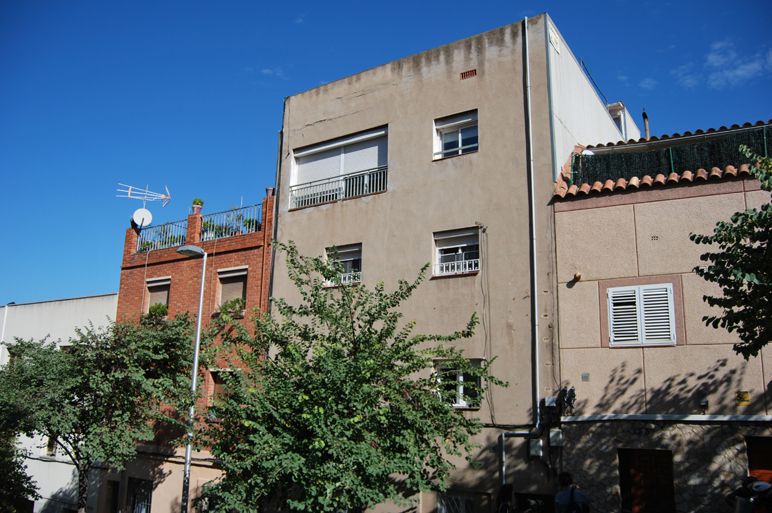 REHABILITACIÓN VIVIENDA PLURIFAMILIAR EN BARCELONA